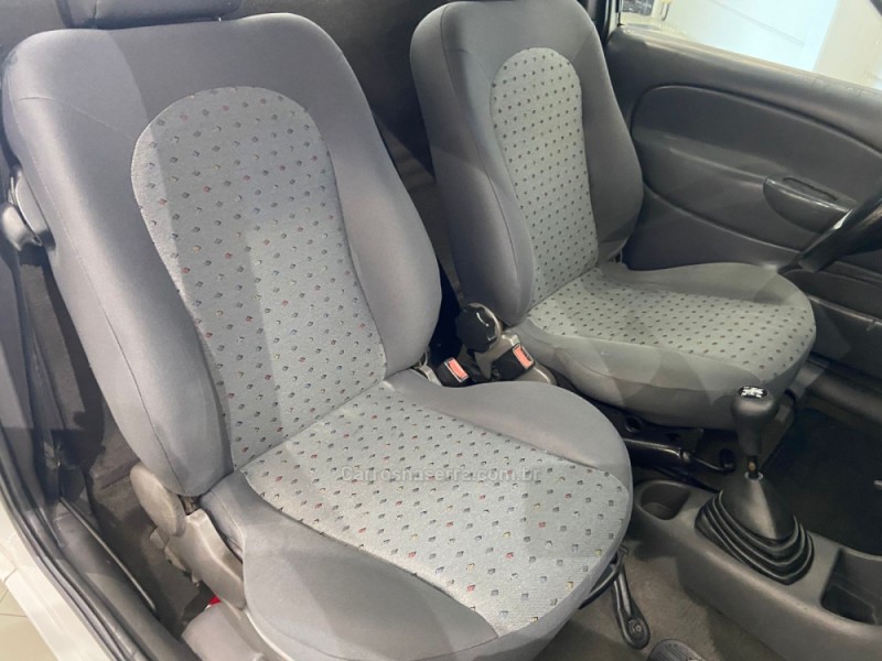 COURIER 1.6 L 8V FLEX MANUAL - 2004 - FLORES DA CUNHA