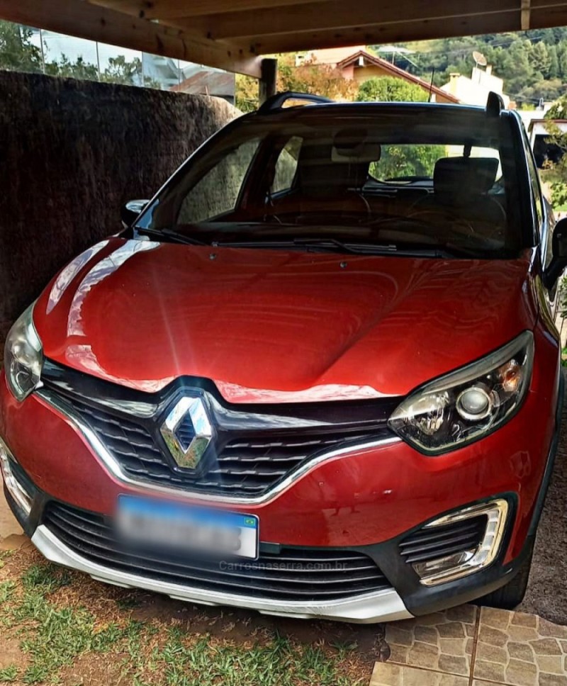 CAPTUR 2.0 16V FLEX INTENSE AUTOMÁTICO - 2018 - NOVA PRATA