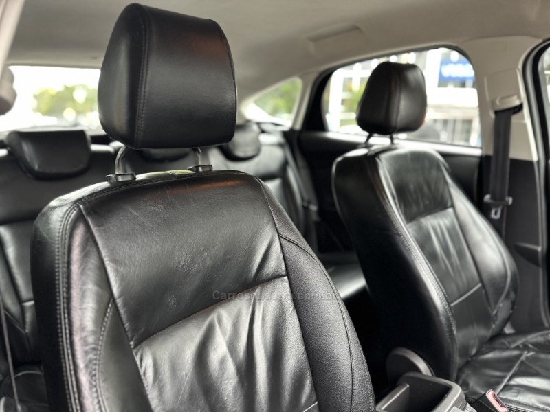 FOCUS 1.6 SE 16V FLEX 4P AUTOMÁTICO - 2014 - PAROBé