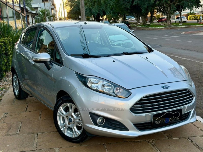 FIESTA 1.6 SE HATCH 16V FLEX 4P AUTOMÁTICO - 2016 - LAGOA VERMELHA