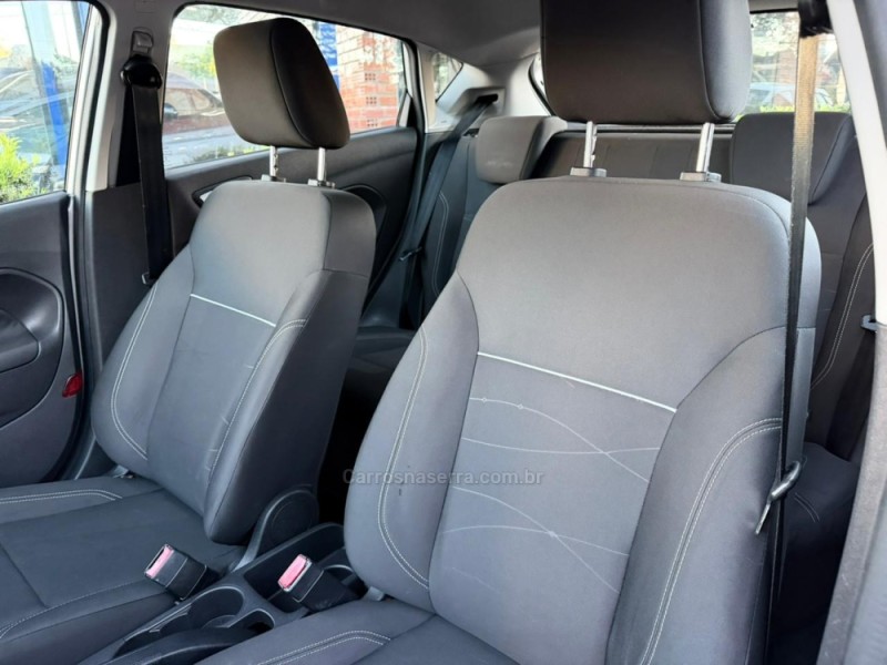 FIESTA 1.6 SE HATCH 16V FLEX 4P AUTOMÁTICO - 2016 - LAGOA VERMELHA