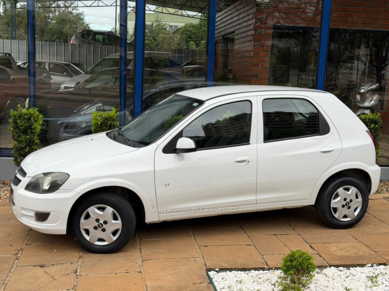 CELTA 1.0 MPFI LT 8V FLEX 4P MANUAL - 2012 - LAGOA VERMELHA