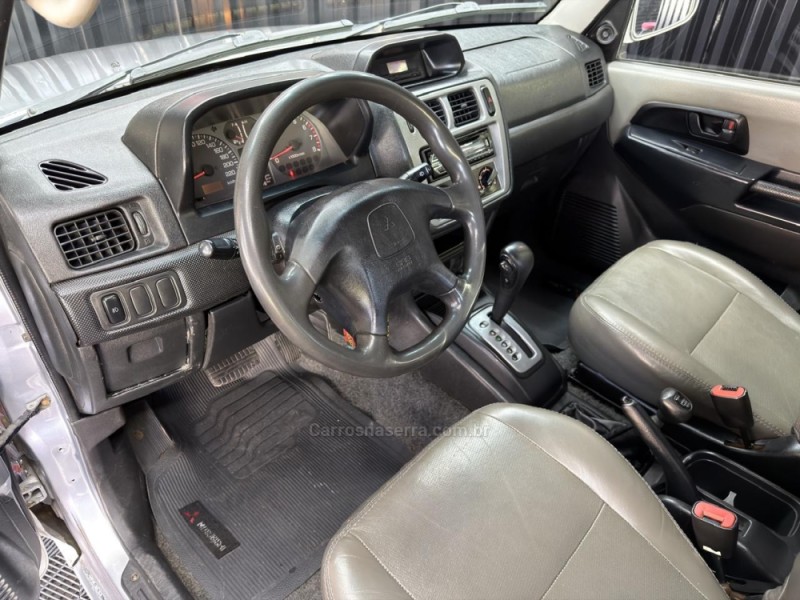 PAJERO TR4 2.0 4X4 16V 131CV GASOLINA 4P AUTOMÁTICO - 2006 - CAXIAS DO SUL