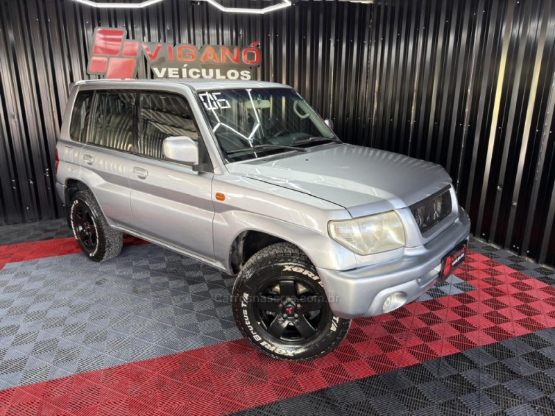 PAJERO TR4 2.0 4X4 16V 131CV GASOLINA 4P AUTOMÁTICO - 2006 - CAXIAS DO SUL