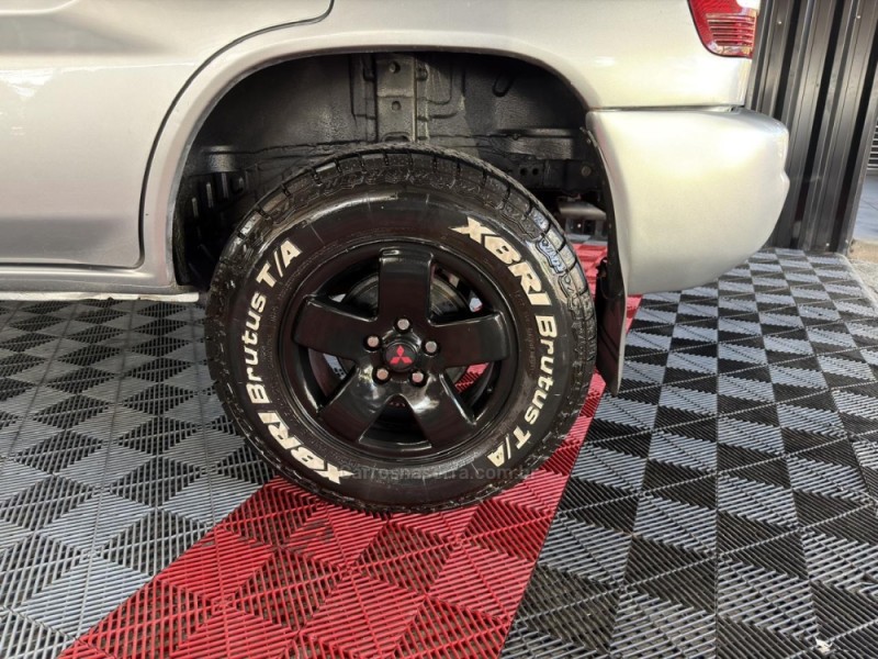 PAJERO TR4 2.0 4X4 16V 131CV GASOLINA 4P AUTOMÁTICO - 2006 - CAXIAS DO SUL