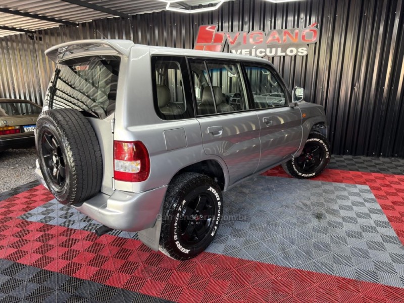PAJERO TR4 2.0 4X4 16V 131CV GASOLINA 4P AUTOMÁTICO - 2006 - CAXIAS DO SUL