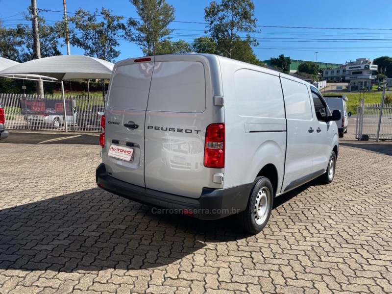 EXPERT 1.5 BLUEHDI CARGO DIESEL MANUAL - 2025 - LAJEADO