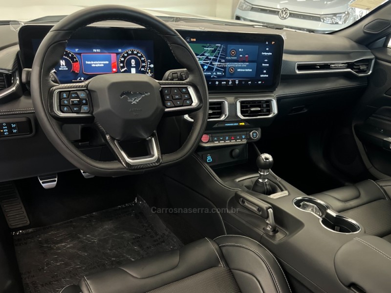 MUSTANG 5.0 GT V8 GASOLINA 2P MANUAL - 2025 - FLORES DA CUNHA