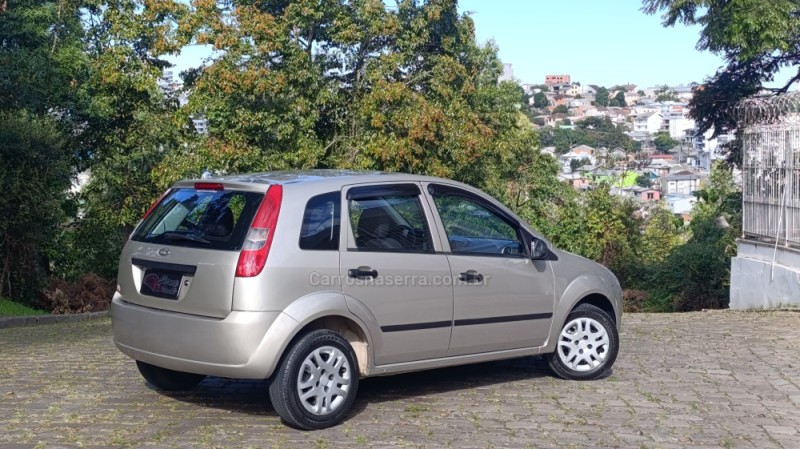 FIESTA 1.0 MPI 8V GASOLINA 4P MANUAL - 2007 - CAXIAS DO SUL