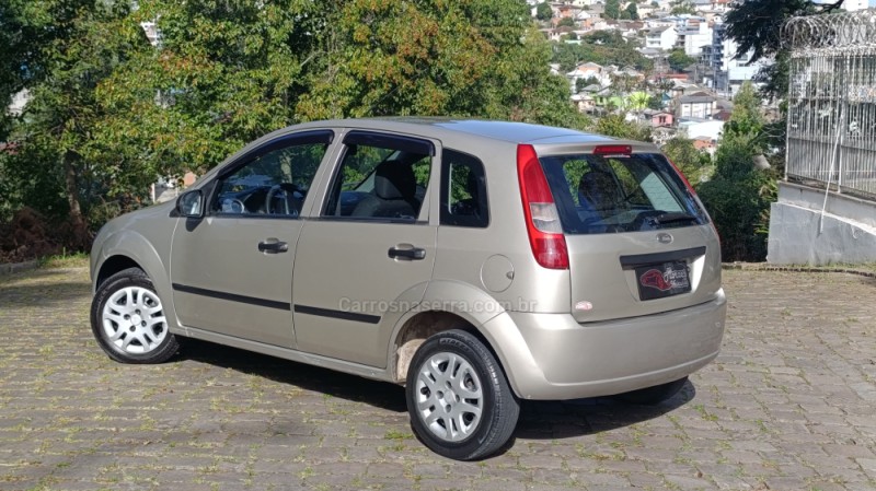 FIESTA 1.0 MPI 8V GASOLINA 4P MANUAL - 2007 - CAXIAS DO SUL
