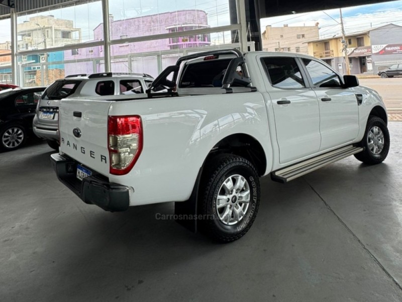 RANGER 2.5 XLS 4X2 CD 16V FLEX 4P MANUAL - 2013 - VACARIA