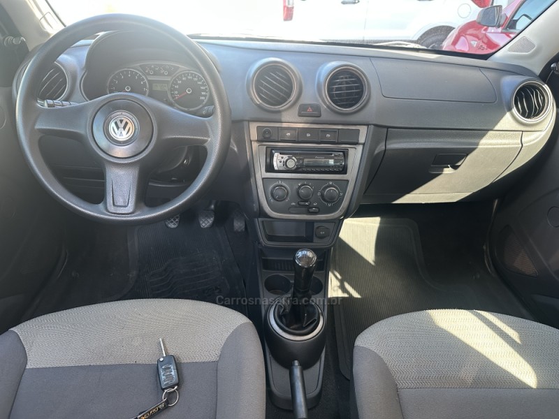 VOYAGE 1.0 MI 8V FLEX 4P MANUAL - 2010 - CANELA