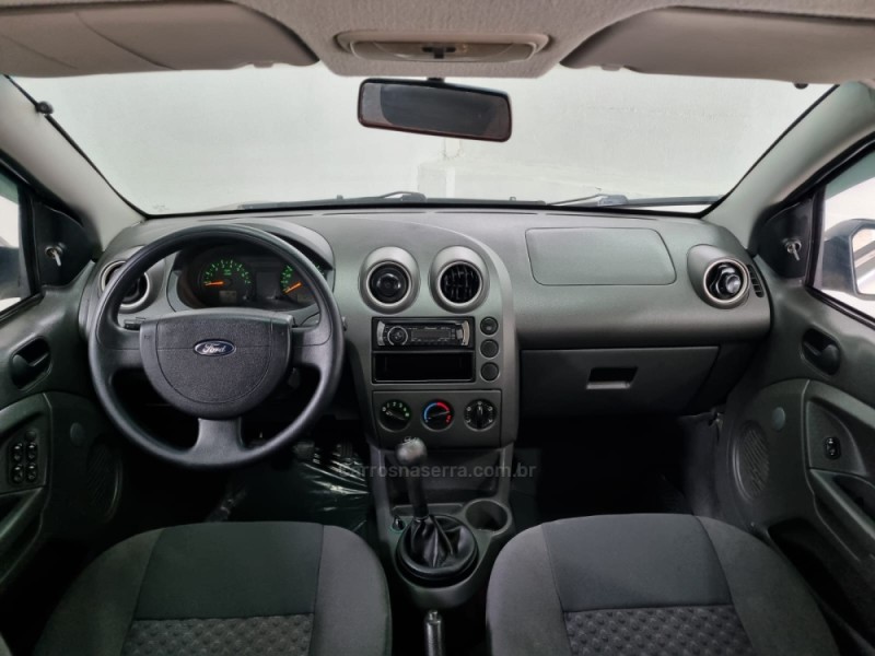 FIESTA 1.6 MPI HATCH 8V FLEX 4P MANUAL - 2005 - VACARIA