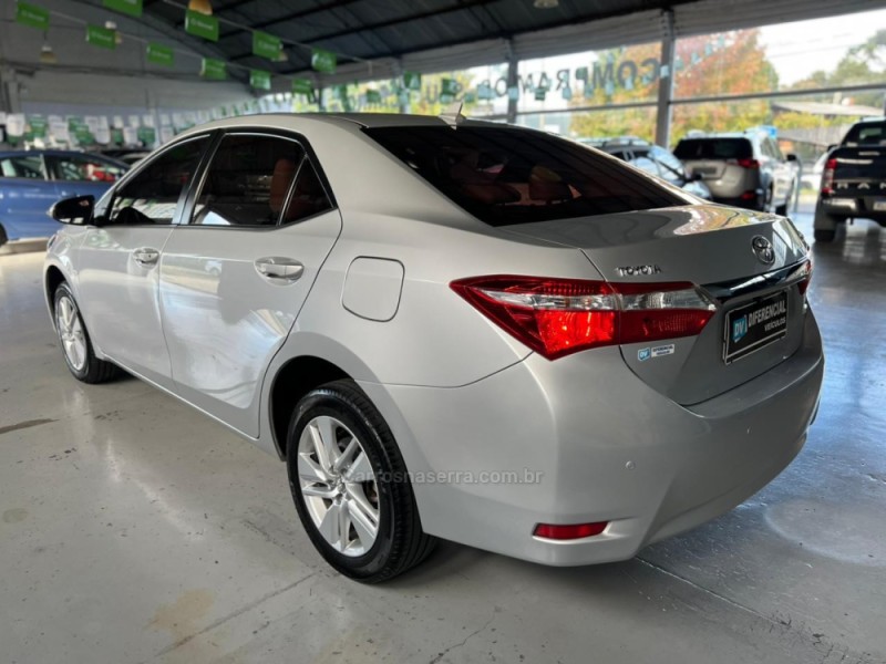 COROLLA 1.8 GLI 16V FLEX 4P AUTOMÁTICO - 2017 - CAXIAS DO SUL