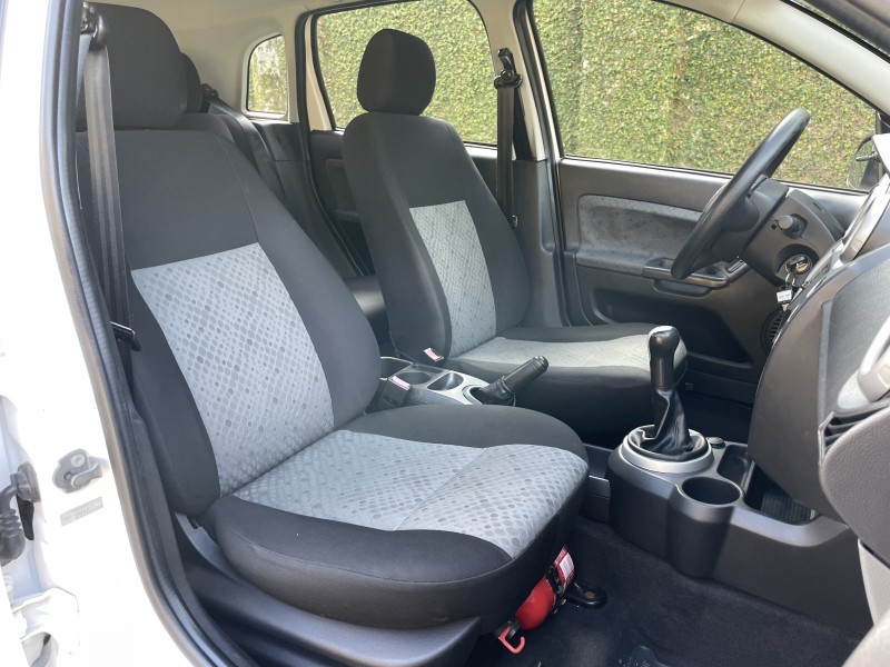 FIESTA 1.6 MPI CLASS HATCH 8V FLEX 4P MANUAL - 2014 - CAXIAS DO SUL