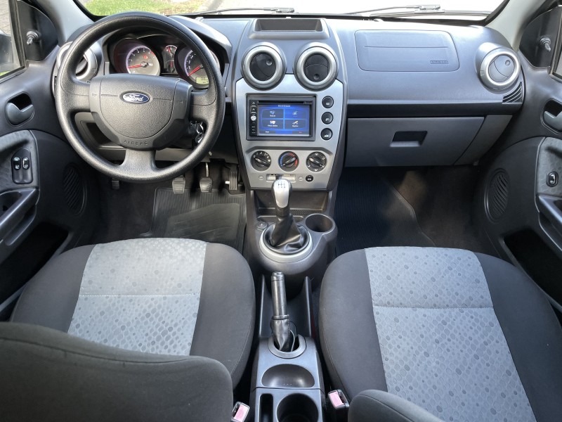 FIESTA 1.6 MPI CLASS HATCH 8V FLEX 4P MANUAL - 2014 - CAXIAS DO SUL