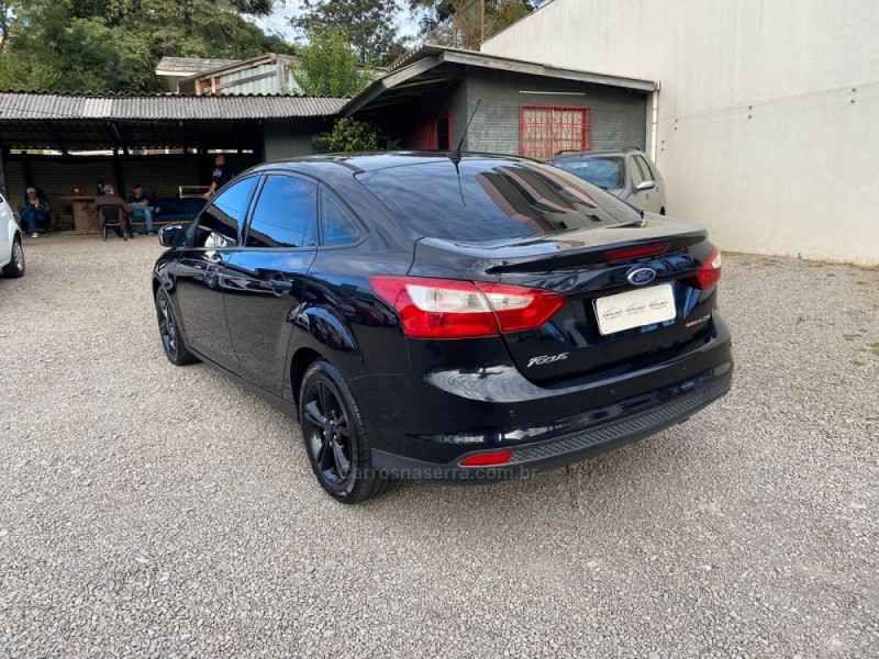 FOCUS 2.0 S SEDAN 16V FLEX 4P AUTOMÁTICO - 2015 - FARROUPILHA