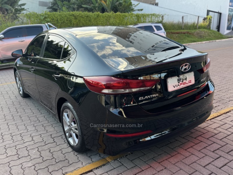 ELANTRA 2.0 16V FLEX 4P AUTOMÁTICO - 2017 - FELIZ