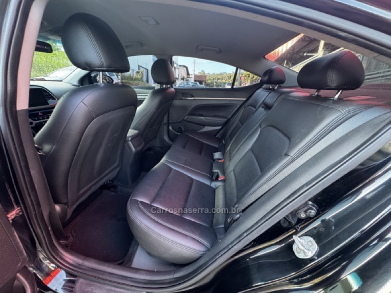 ELANTRA 2.0 16V FLEX 4P AUTOMÁTICO - 2017 - FELIZ