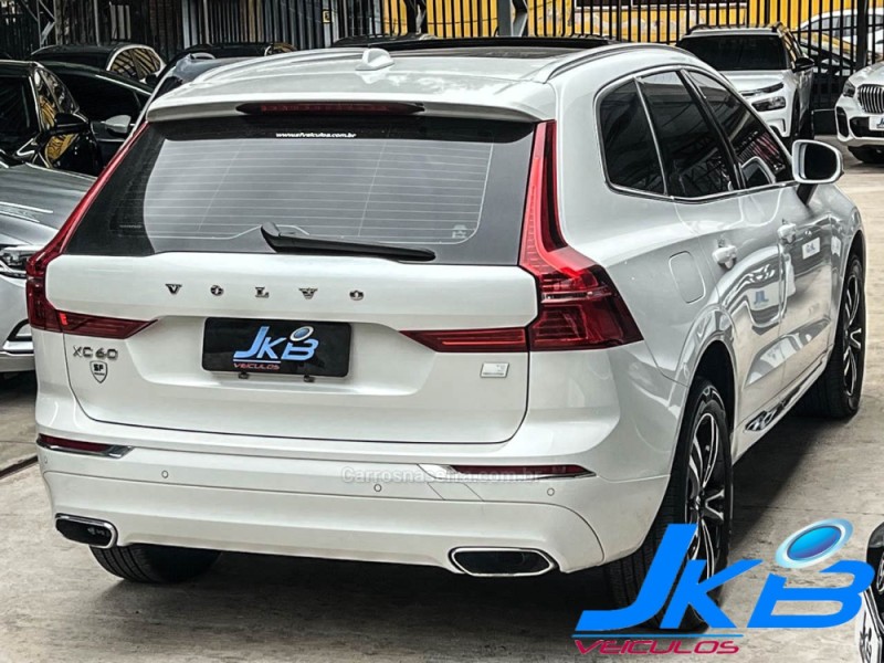 XC60 2.0 T8 MOMENTUM HYBRID GASOLINA 4P AUTOMÁTICO - 2021 - NOVO HAMBURGO