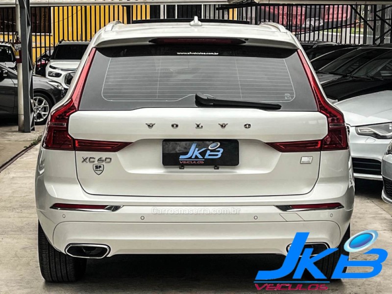 XC60 2.0 T8 MOMENTUM HYBRID GASOLINA 4P AUTOMÁTICO - 2021 - NOVO HAMBURGO