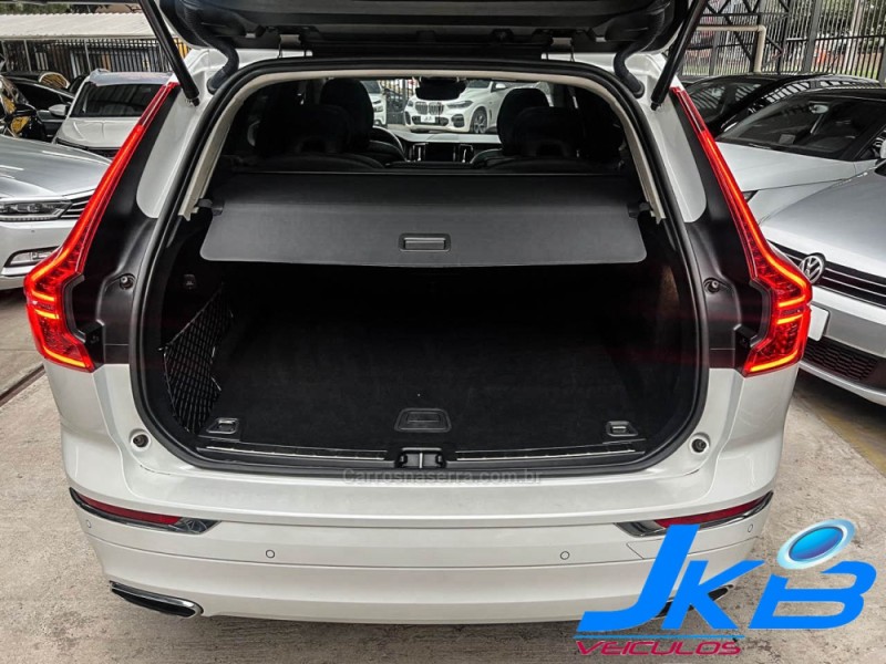 XC60 2.0 T8 MOMENTUM HYBRID GASOLINA 4P AUTOMÁTICO - 2021 - NOVO HAMBURGO