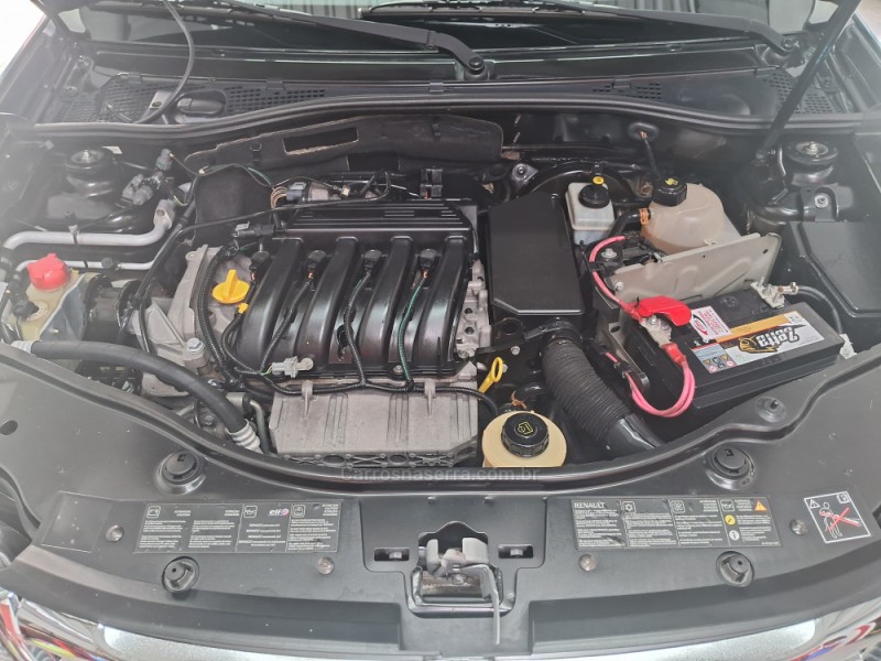 DUSTER 1.6 DYNAMIQUE 4X2 16V FLEX 4P MANUAL - 2015 - CAXIAS DO SUL