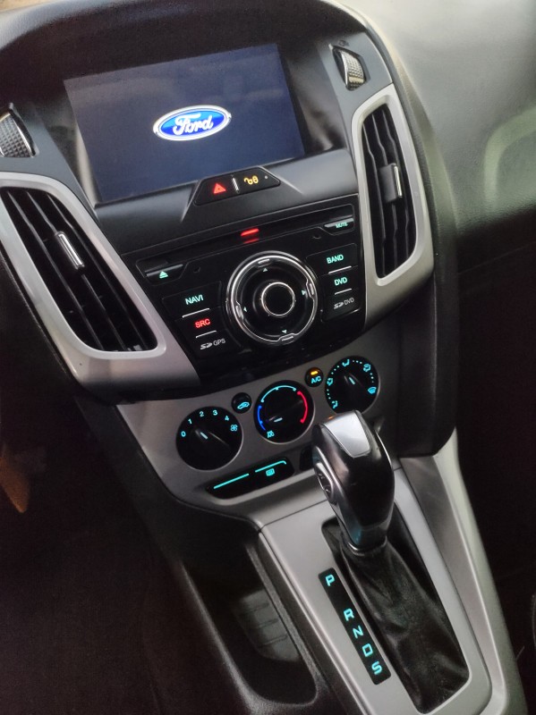 FOCUS 1.6 SE HATCH 16V FLEX 4P AUTOMÁTICO - 2014 - VALE REAL