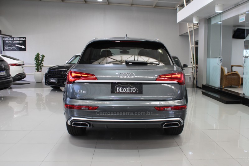 Q5 2.0 TFSI S-LINE S TRONIC 16V GASOLINA 4P AUTOMÁTICO - 2024 - CAXIAS DO SUL