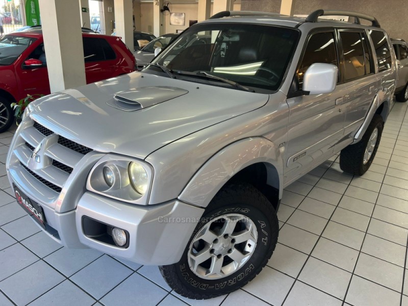 pajero 2.8 hpe 4x4 8v turbo intercooler diesel 4p automatico 2010 caxias do sul