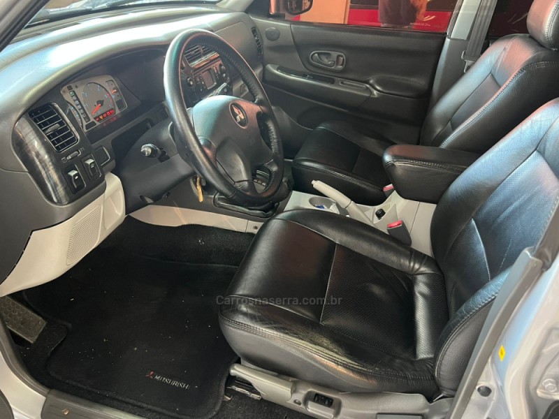 PAJERO 2.8 HPE 4X4 8V TURBO INTERCOOLER DIESEL 4P AUTOMATICO - 2010 - CAXIAS DO SUL