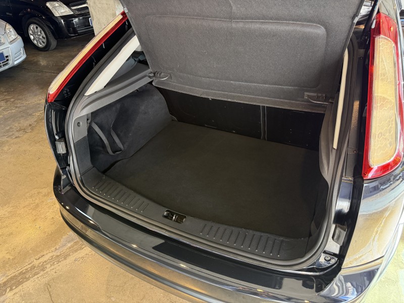 FOCUS 1.6 8V FLEX 4P MANUAL - 2011 - BENTO GONçALVES