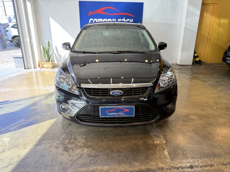 FOCUS 1.6 8V FLEX 4P MANUAL - 2011 - BENTO GONçALVES