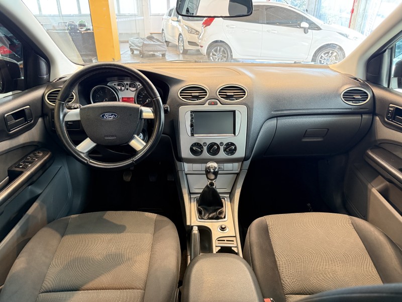 FOCUS 1.6 8V FLEX 4P MANUAL - 2011 - BENTO GONçALVES