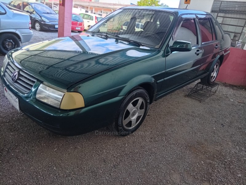 SANTANA 1.8 MI 8V GASOLINA 4P MANUAL - 1999 - CAXIAS DO SUL