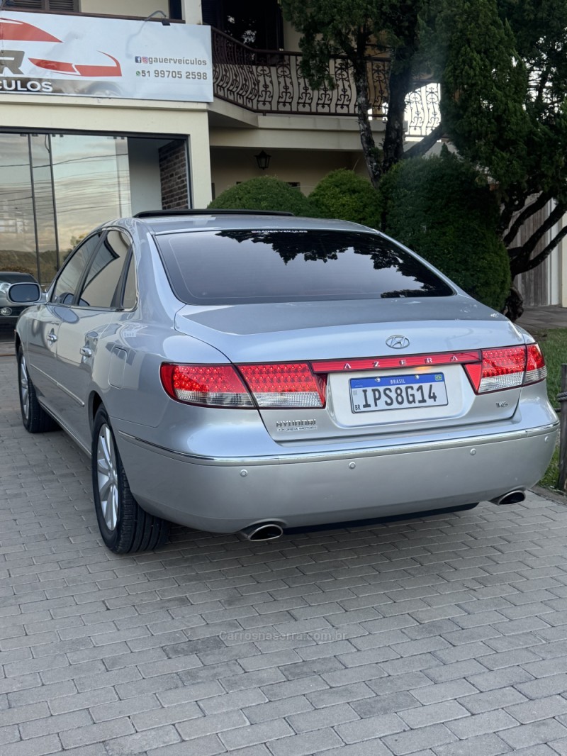 AZERA 3.3 MPFI GLS SEDAN V6 24V GASOLINA 4P AUTOMÁTICO - 2009 - ENCANTADO