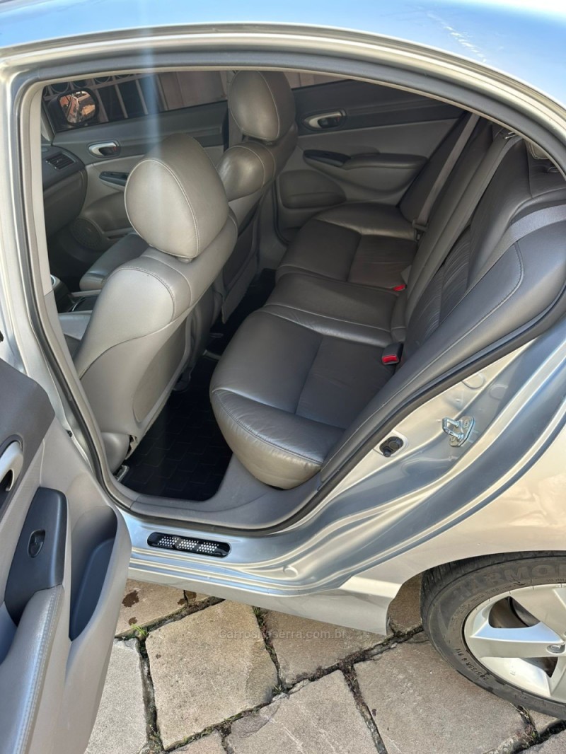 CIVIC 1.8 LXS 16V GASOLINA 4P AUTOMÁTICO - 2010 - CAXIAS DO SUL