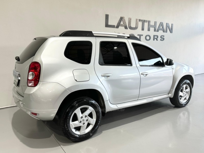 DUSTER 1.6 DYNAMIQUE 4X2 16V FLEX 4P MANUAL - 2013 - NOVO HAMBURGO