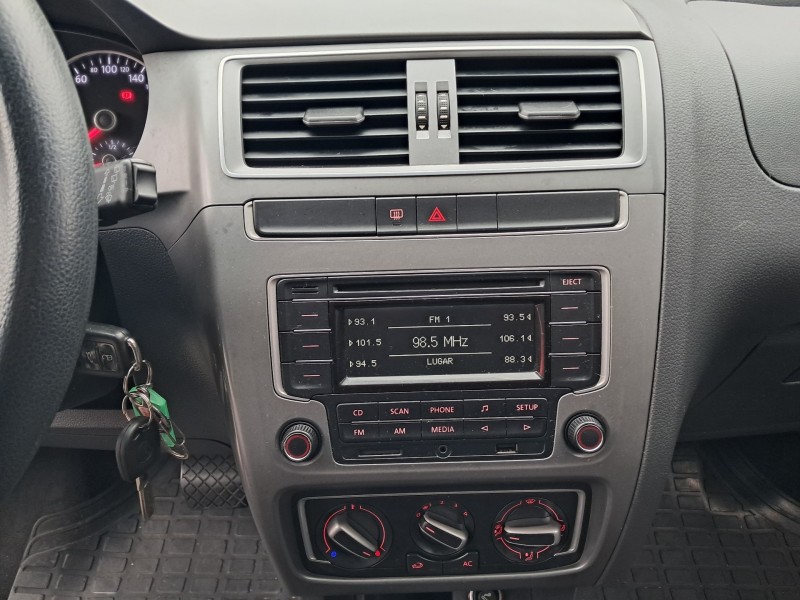 FOX 1.6 MSI COMFORTLINE 8V FLEX 4P AUTOMATIZADO - 2015 - CAXIAS DO SUL