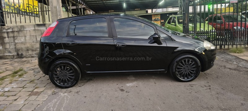 PUNTO 1.4 8V FLEX 4P MANUAL - 2010 - CAXIAS DO SUL