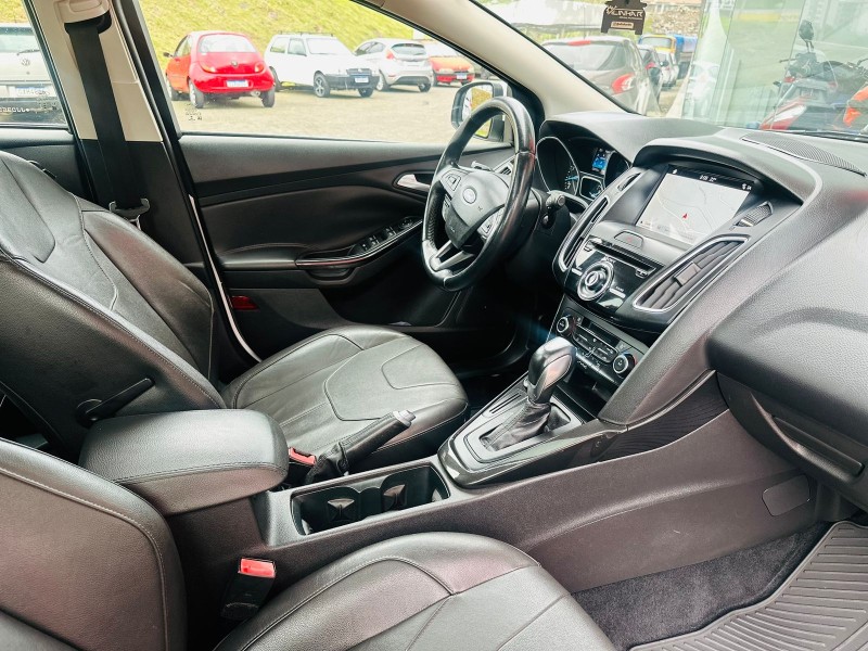 FOCUS 2.0 TITANIUM PLUS HATCH 16V FLEX 4P AUTO - 2018 - BENTO GONçALVES