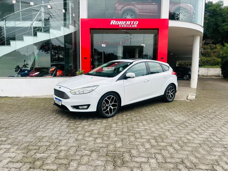 FOCUS 2.0 TITANIUM PLUS HATCH 16V FLEX 4P AUTO