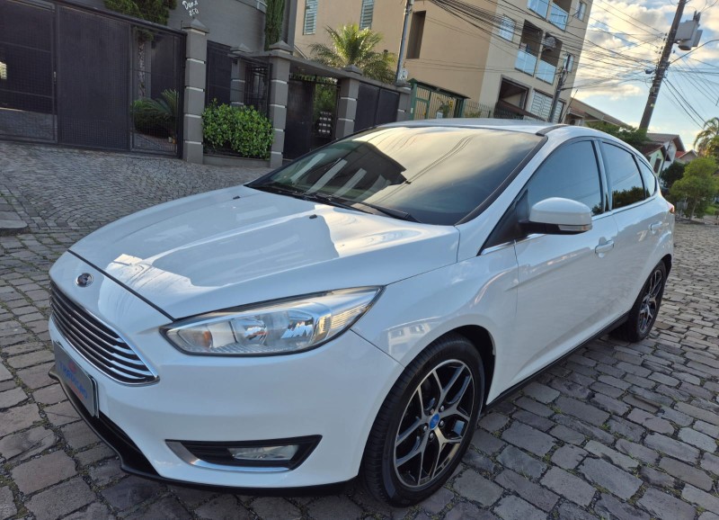 focus 2.0 titanium 16v flex 4p automatico 2016 caxias do sul