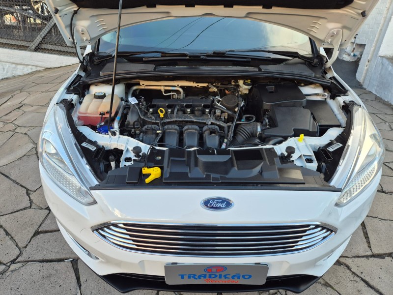 FOCUS 2.0 TITANIUM 16V FLEX 4P AUTOMÁTICO - 2016 - CAXIAS DO SUL