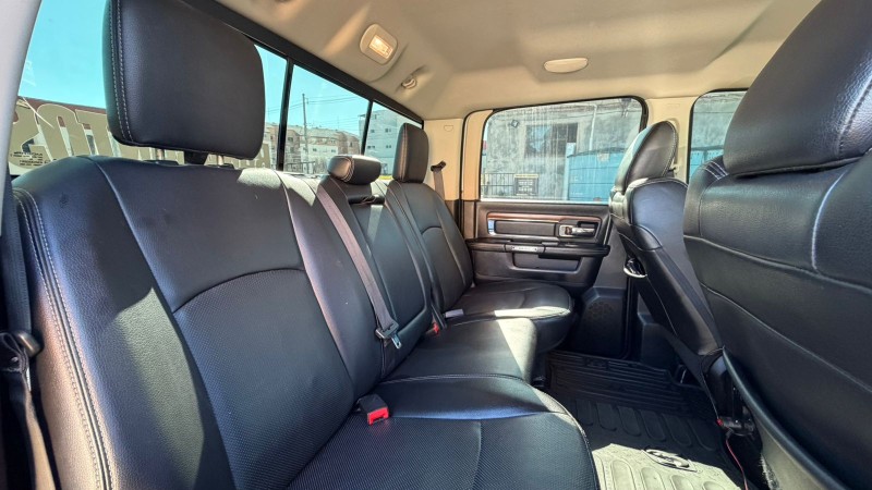 2500 LARAMIE 6.7 CD 4X4 TDI DIESEL 4P AUTOMÁTICA - 2016 - CAXIAS DO SUL