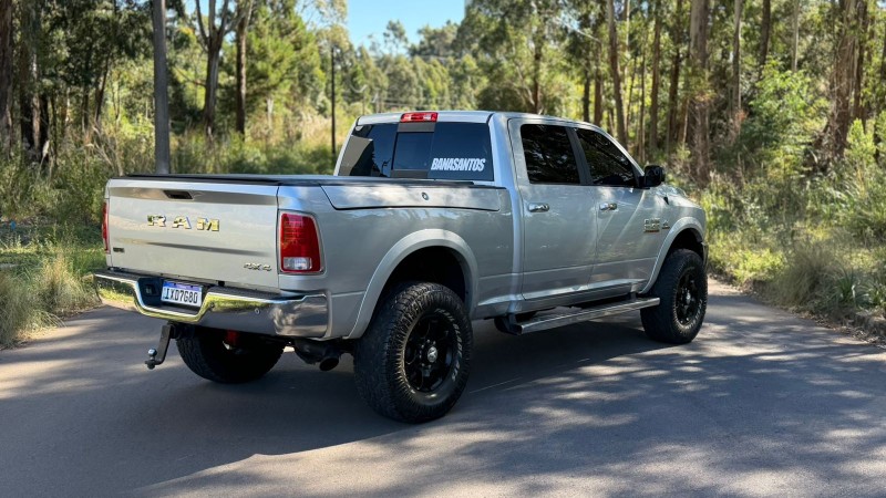2500 LARAMIE 6.7 CD 4X4 TDI DIESEL 4P AUTOMÁTICA - 2016 - CAXIAS DO SUL