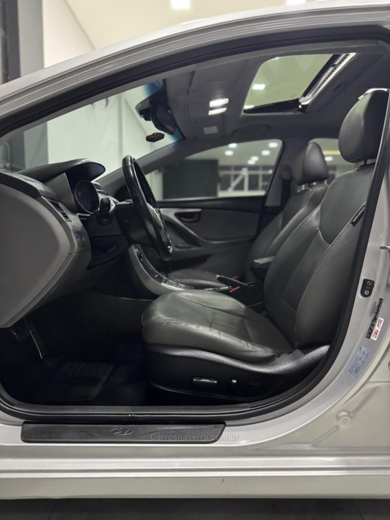 ELANTRA 1.8 GLS 16V GASOLINA 4P AUTOMÁTICO - 2013 - CAXIAS DO SUL