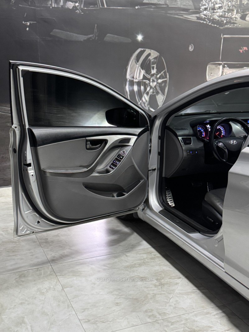 ELANTRA 1.8 GLS 16V GASOLINA 4P AUTOMÁTICO - 2013 - CAXIAS DO SUL