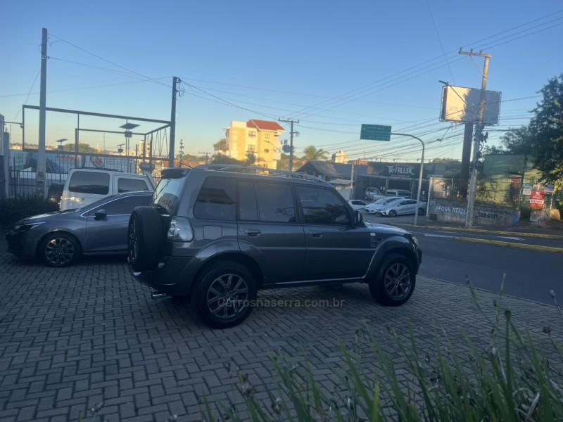 PAJERO TR4 2.0 4X2 16V 140CV FLEX 4P AUTOMÁTICO - 2013 - CAMPO BOM