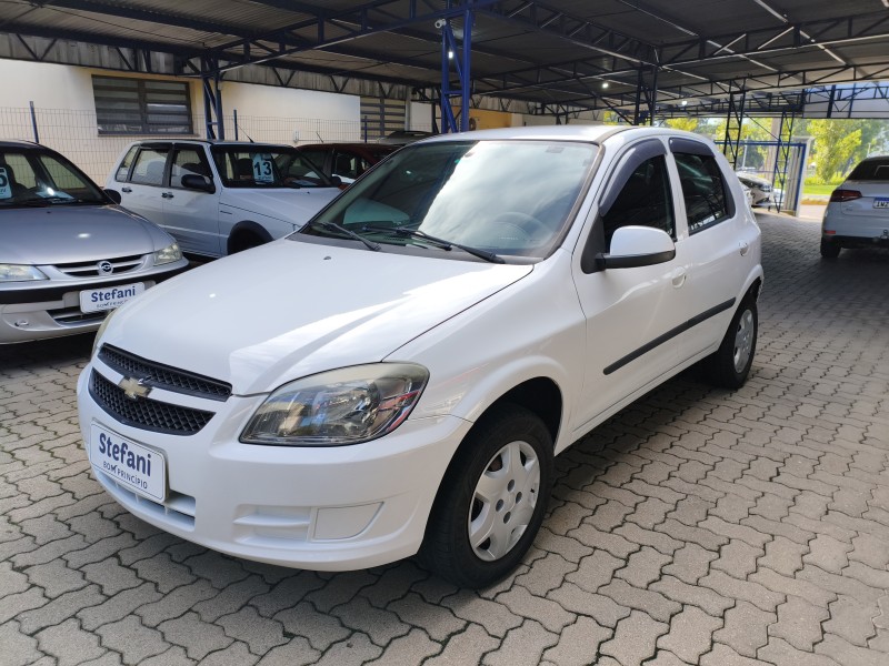 CELTA 1.0 MPFI LT 8V FLEX 4P MANUAL